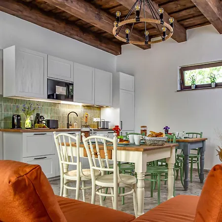 Apartamento Wathay Csesznek